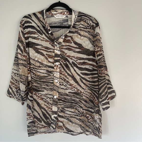 Drapers & Damons Tops - NWOT Drapers & Damons Animal Print Blouse Petite Large Button Front Sheer Light